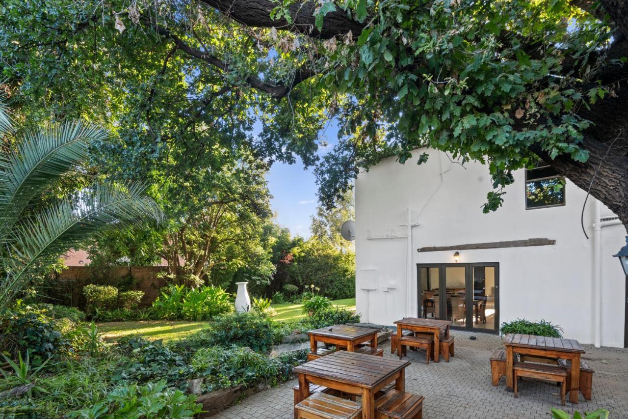 De Akker Guest House Bloemfontein Eksteriør billede