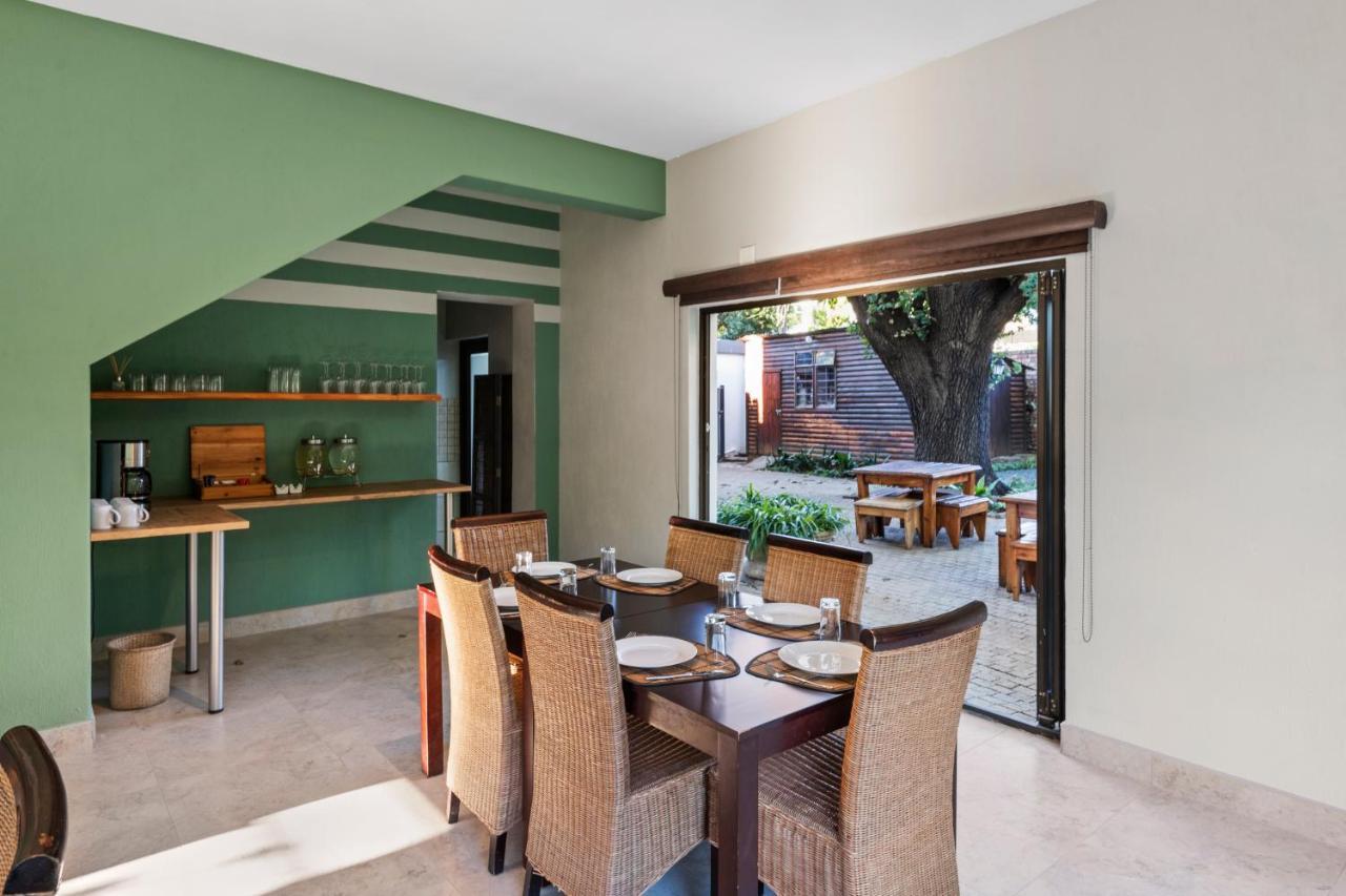 De Akker Guest House Bloemfontein Eksteriør billede